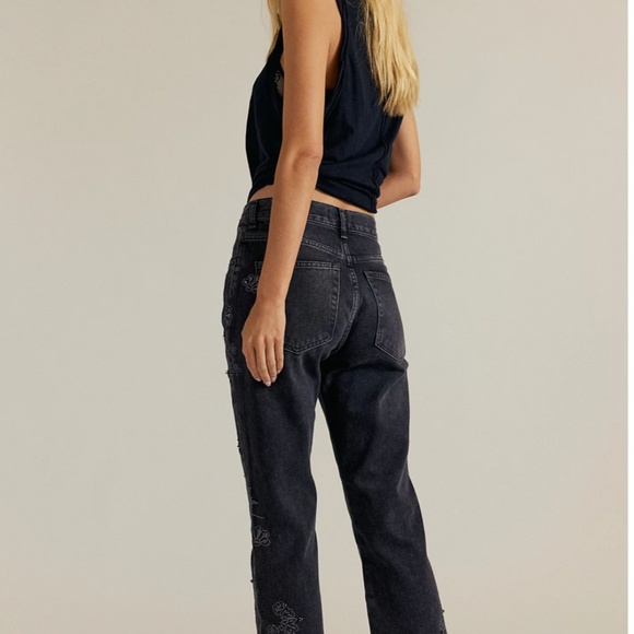 NWT - We The Free Irie Embroidered and Studded Jeans - Size 30 MOVED TO EBAY - Picture 2 of 5